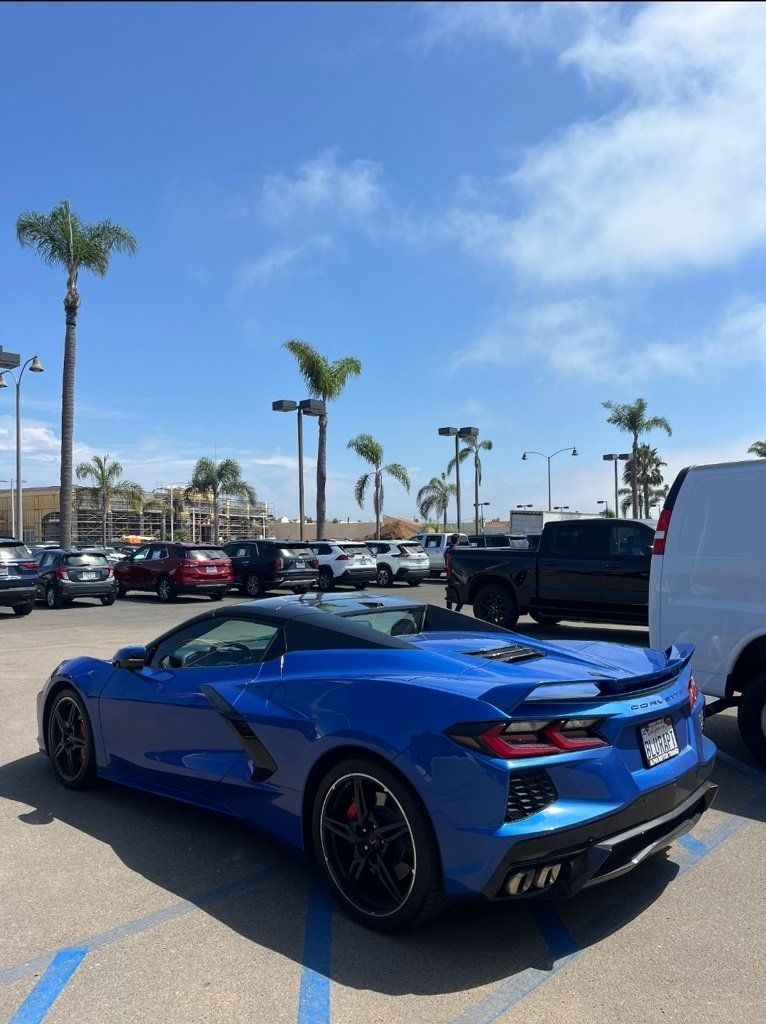 2023 Chevrolet Corvette Stingray 2LT photo 2