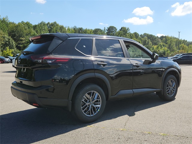 2026 Nissan Rogue S photo 2