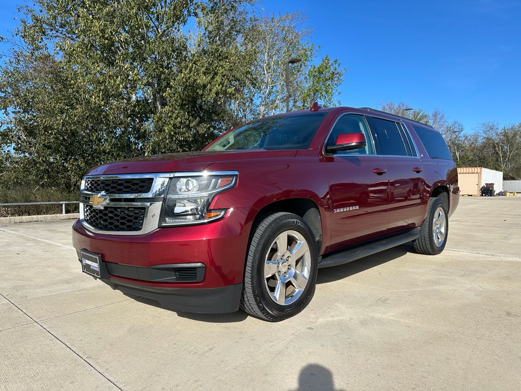 2016 Chevrolet Suburban LT's photo