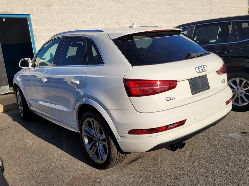 2016 Audi Q3 Premium Plus photo 2