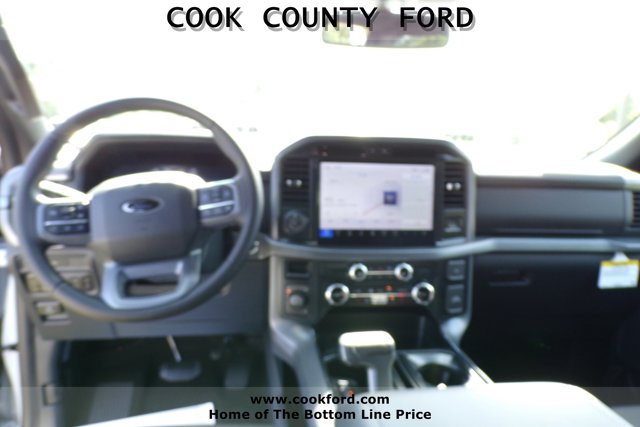 2025 Ford F-150 XLT photo 19