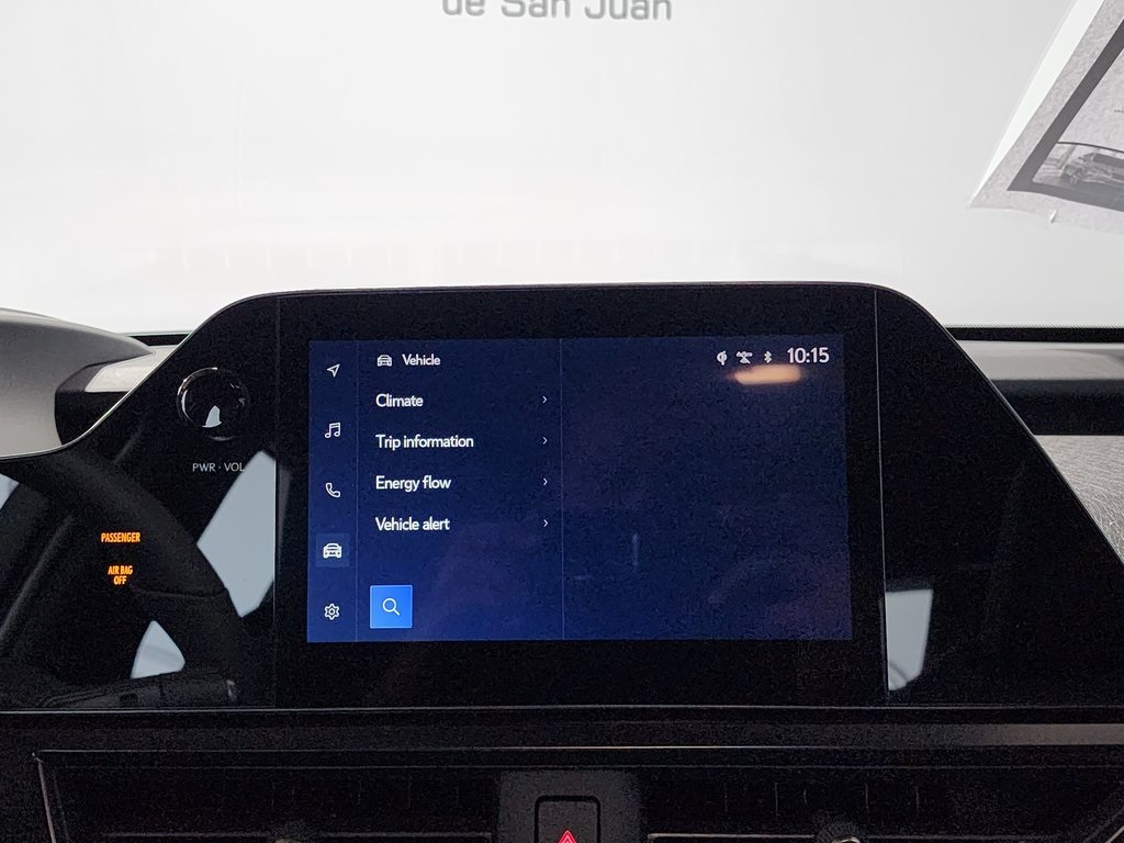 2025 Lexus UX photo 18