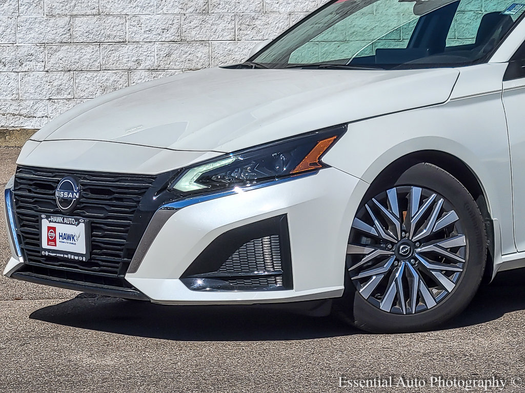 2023 Nissan Altima 2.5 SV photo 2