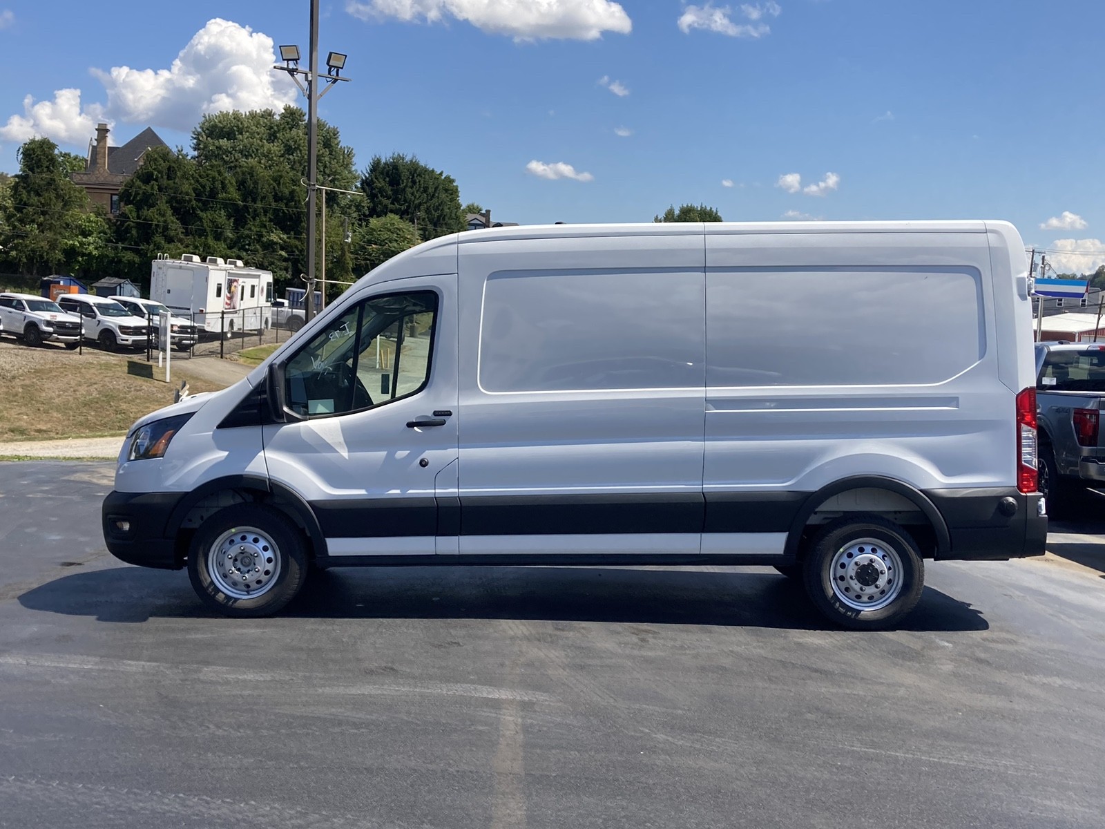 2025 Ford Transit Cargo Van photo 3
