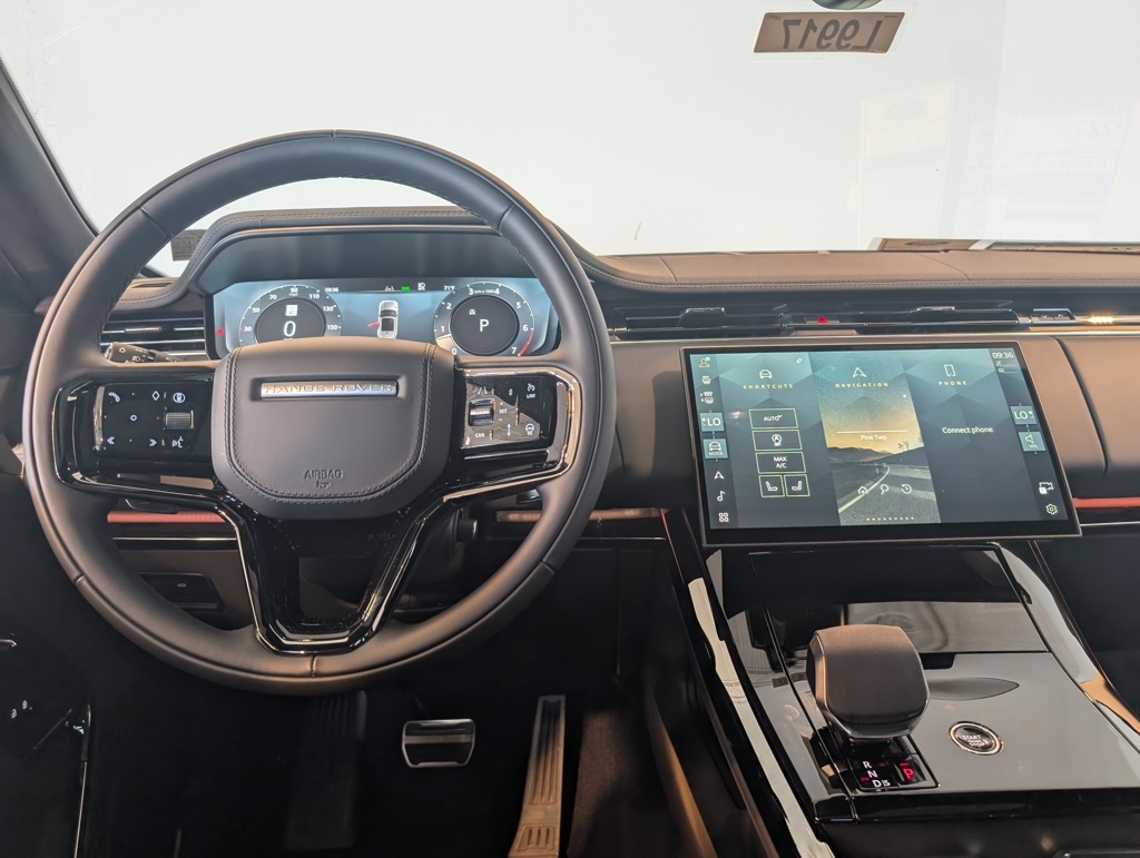 2025 Land Rover Range Rover Sport SE photo 13