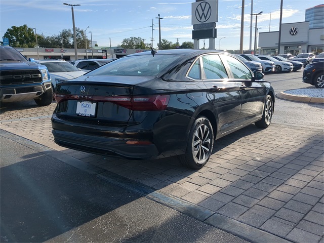 2025 Volkswagen Jetta 1.5T photo 4