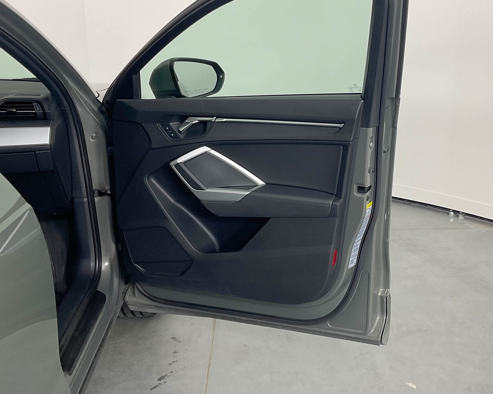 2020 Audi Q3 Premium photo 16