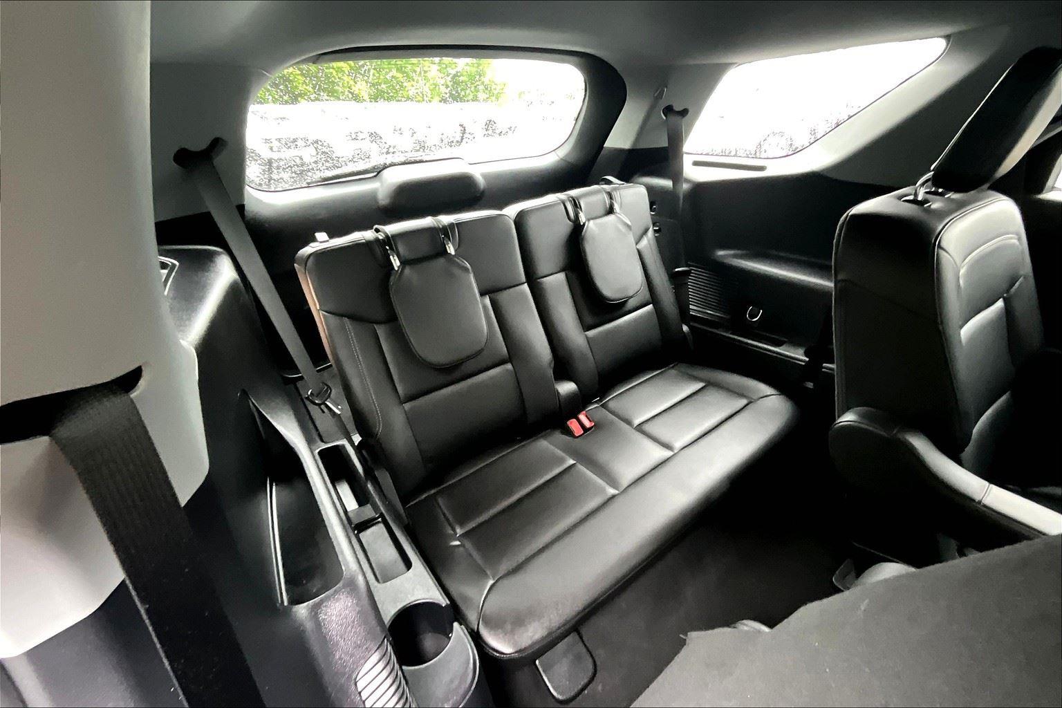 2022 Ford Explorer XLT photo 28