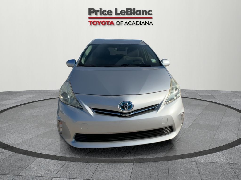 2013 Toyota Prius V Two photo 2