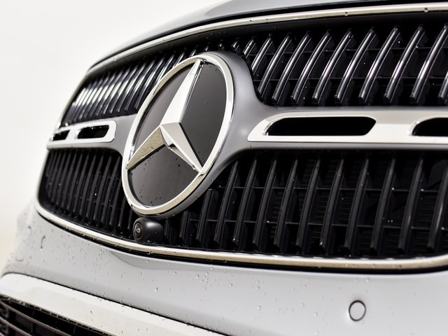 2026 Mercedes Benz GLC 300 photo 4