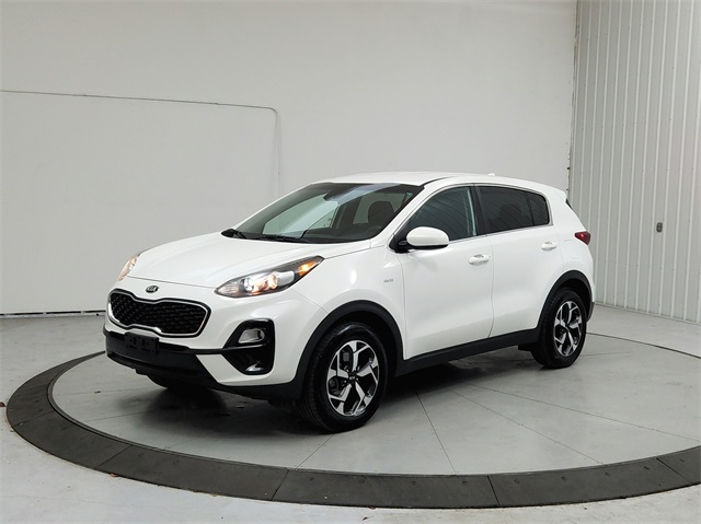2020 Kia Sportage LX photo 2