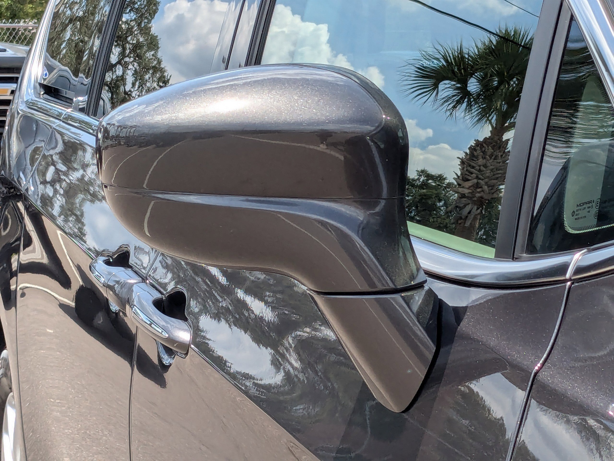2020 Chrysler Pacifica Touring photo 10
