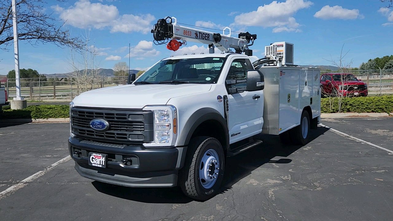 2024 Ford F-600 photo 4