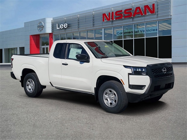 2026 Nissan Frontier S's photo