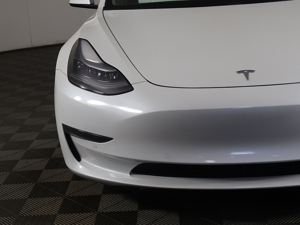 2021 Tesla Model 3 Standard Range Plus photo 6