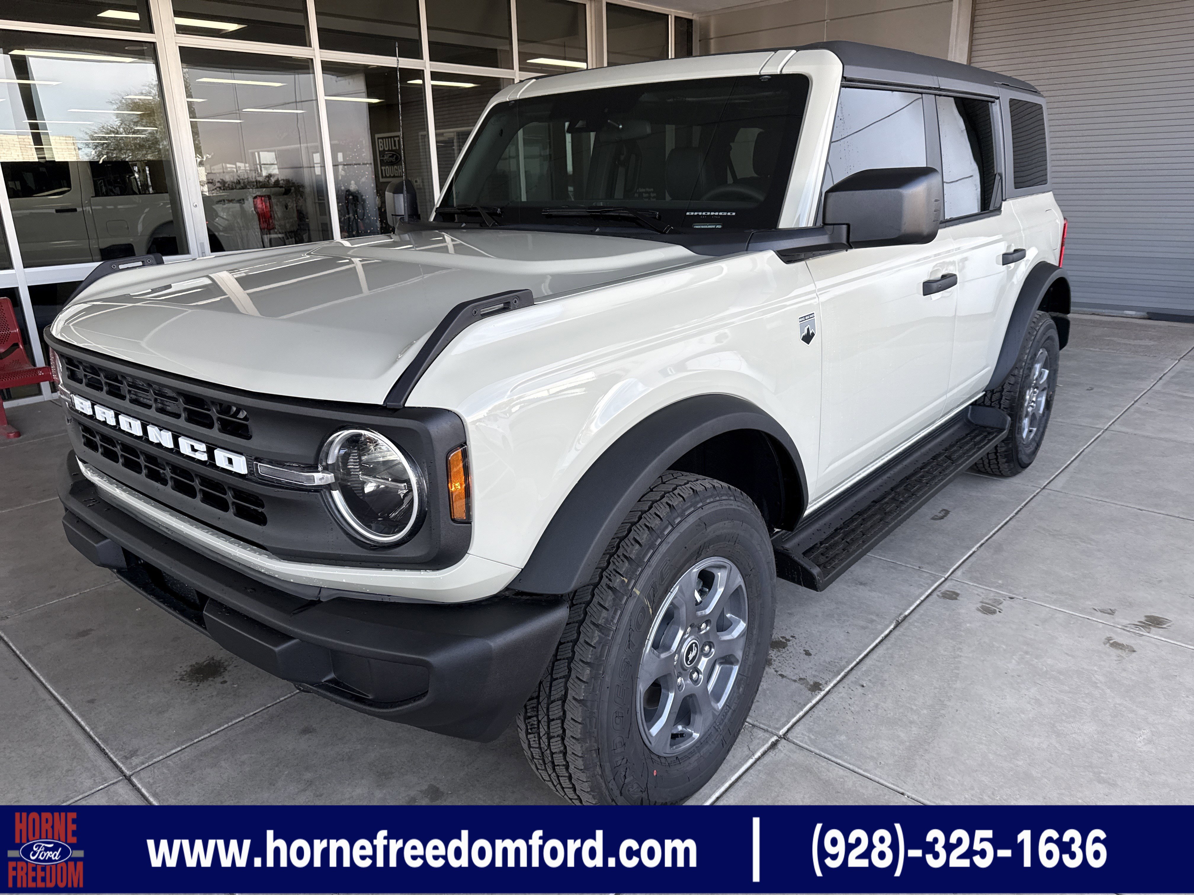 2025 Ford Bronco 4-Door Big Bend's photo