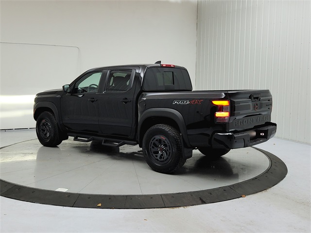 2025 Nissan Frontier PRO-4X photo 5