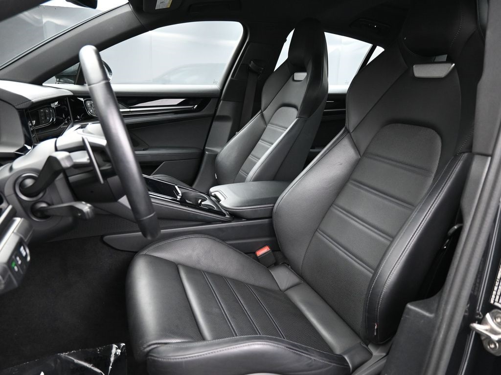 2024 Porsche Panamera Base photo 4