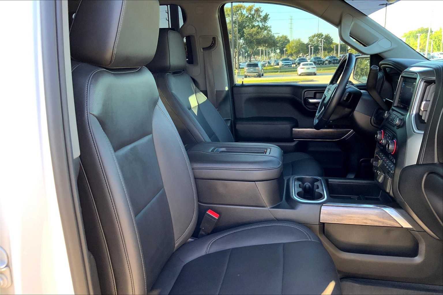 2021 Chevrolet Silverado 1500 LTZ photo 8