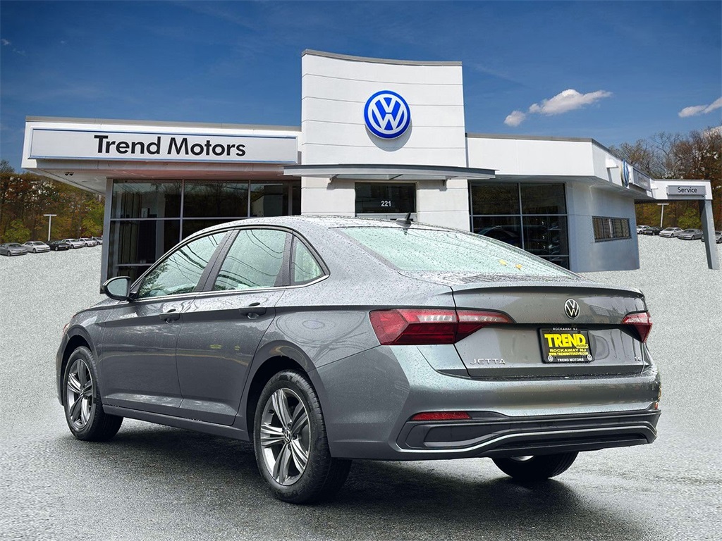 2022 Volkswagen Jetta 1.5T SE photo 2