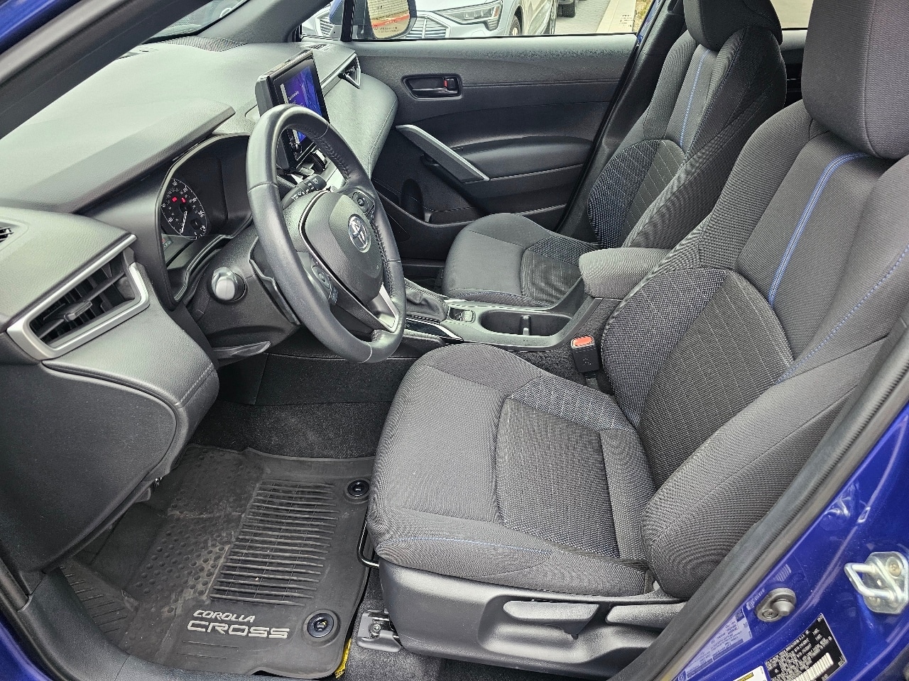 2023 Toyota Corolla Hybrid SE photo 2