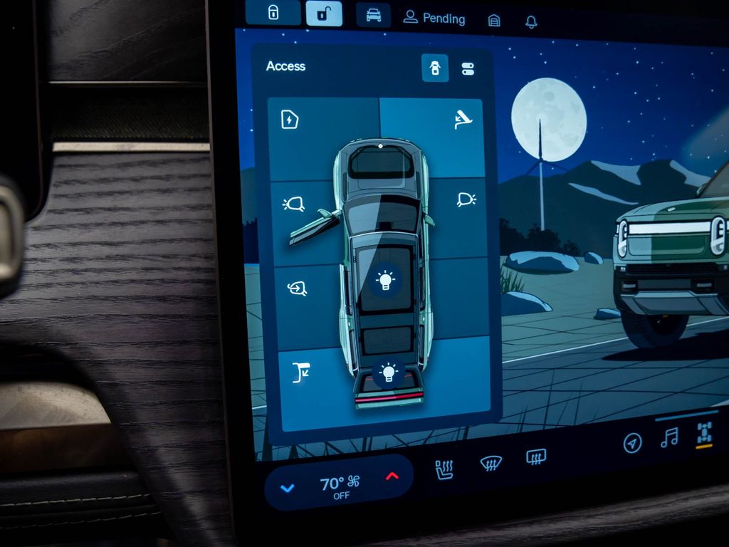2022 Rivian R1S Launch Edition photo 35