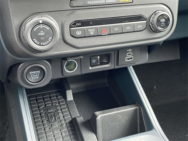 2025 Ford Maverick Lariat photo 10