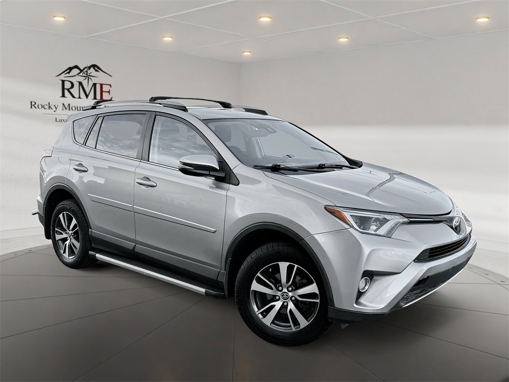 2018 Toyota RAV4 XLE's photo