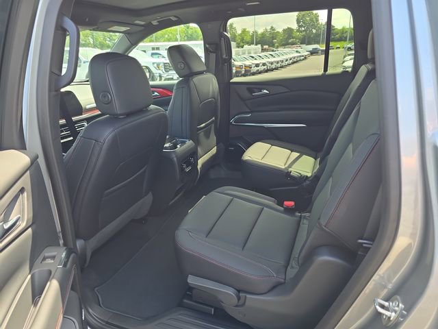 2026 Chevrolet Traverse Z71 photo 9