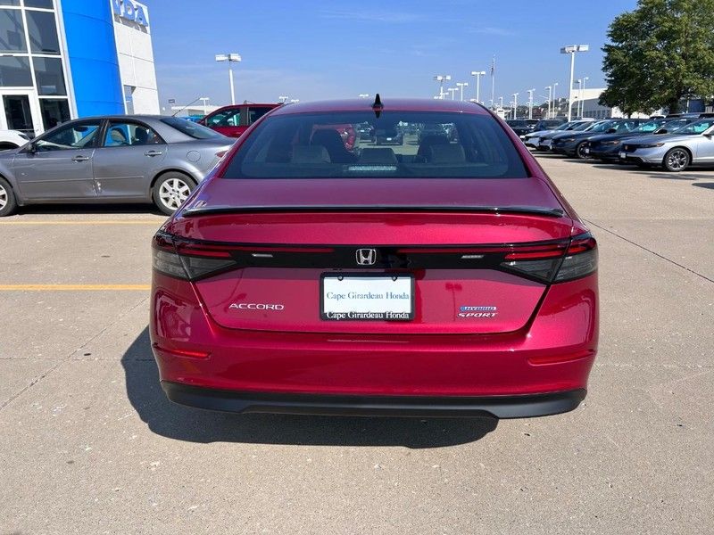 2025 Honda Accord Hybrid Sport photo 3