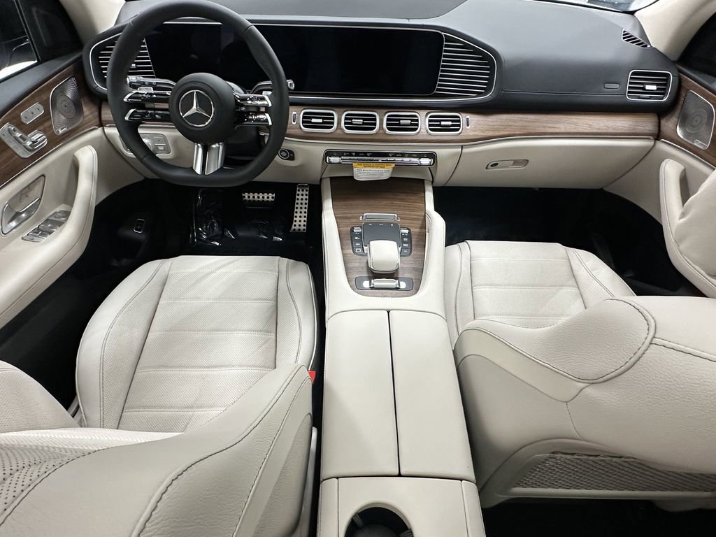 2026 Mercedes Benz GLS 450 4MATIC photo 26