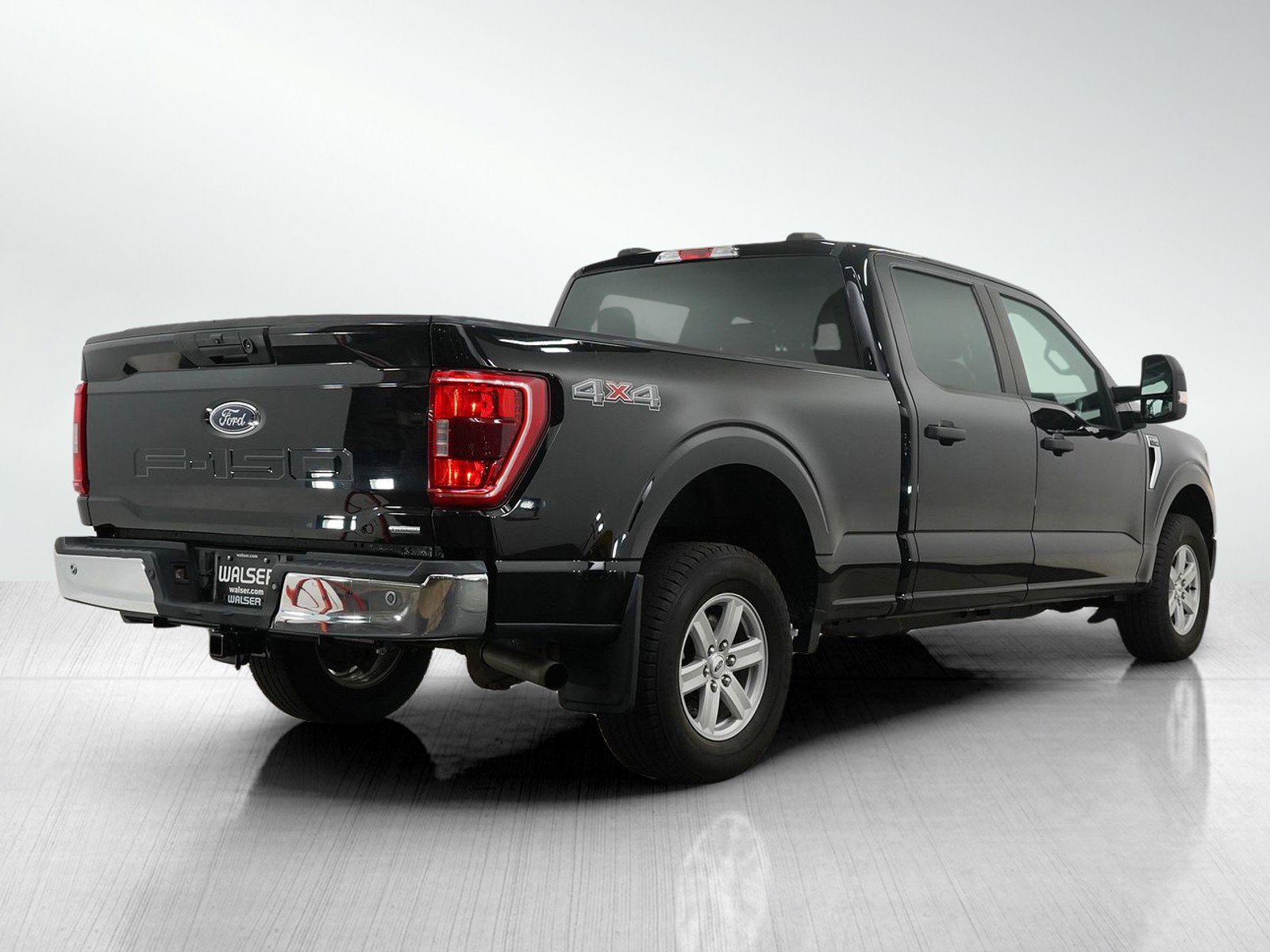 2023 Ford F-150 XLT photo 3