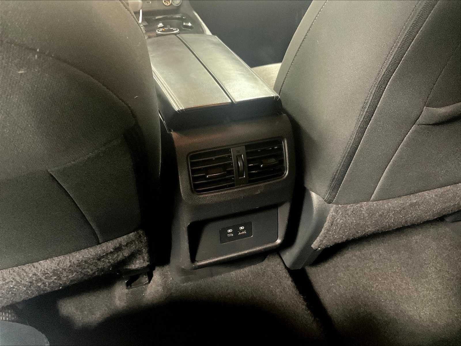2023 Nissan Rogue SV photo 26