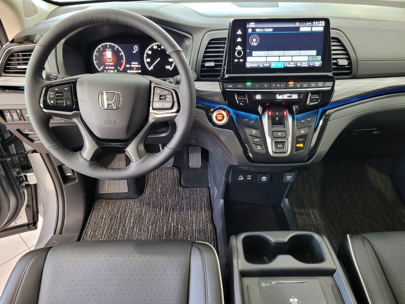 2026 Honda Odyssey Elite photo 9