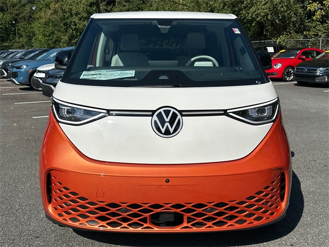 2025 Volkswagen ID. Buzz Pro Plus photo 2