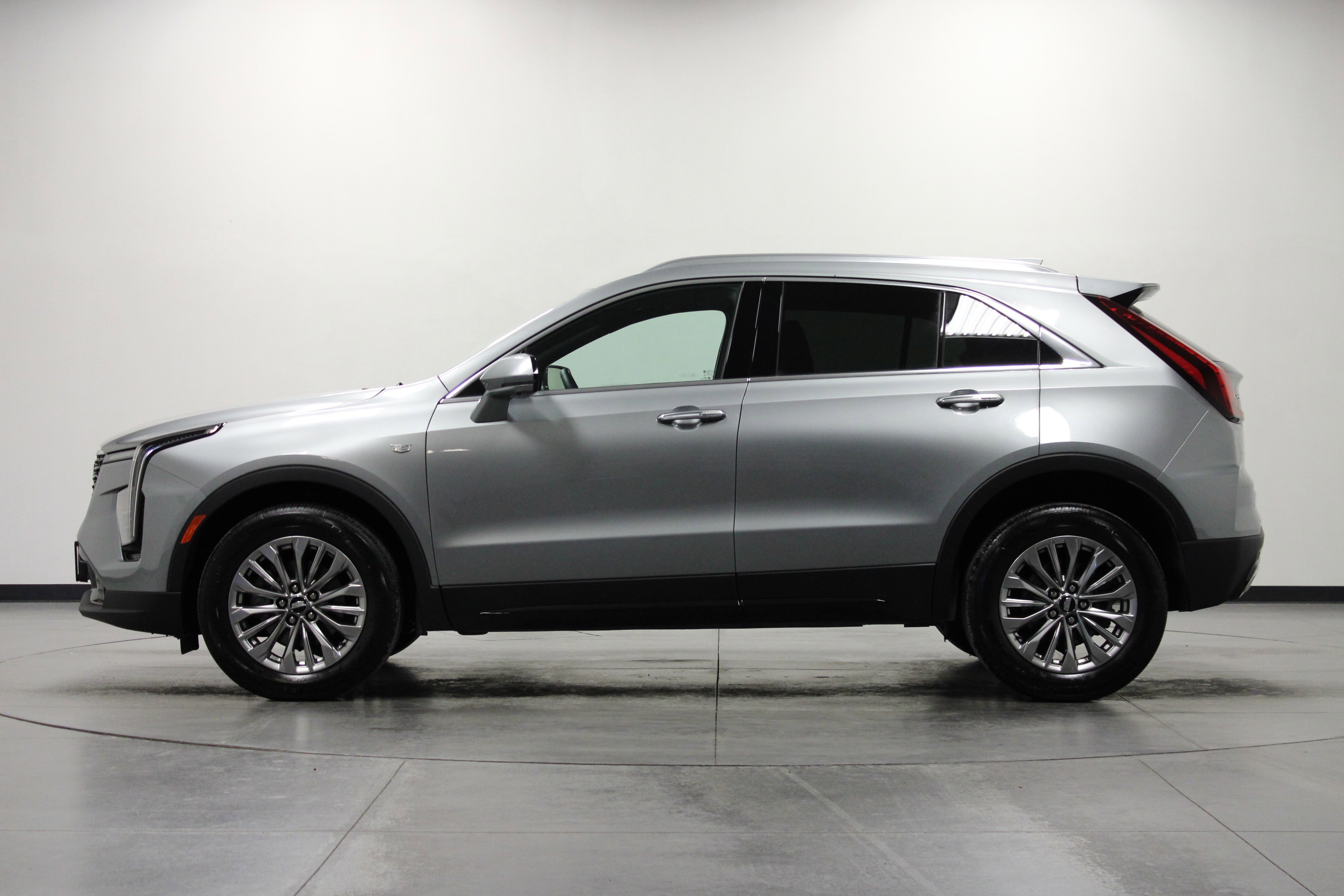 2025 Cadillac XT4 Premium Luxury photo 6