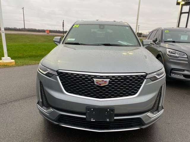 2024 Cadillac XT6 Premium Luxury photo 3