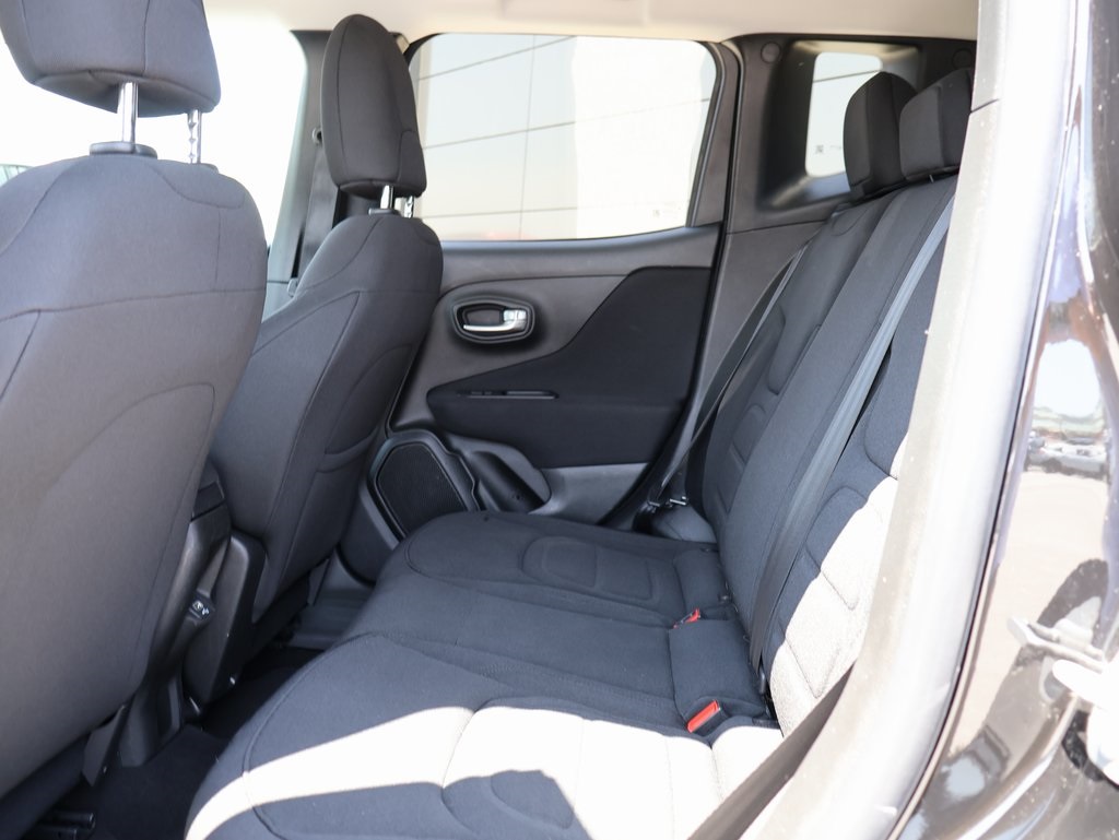 2020 Jeep Renegade Latitude photo 16