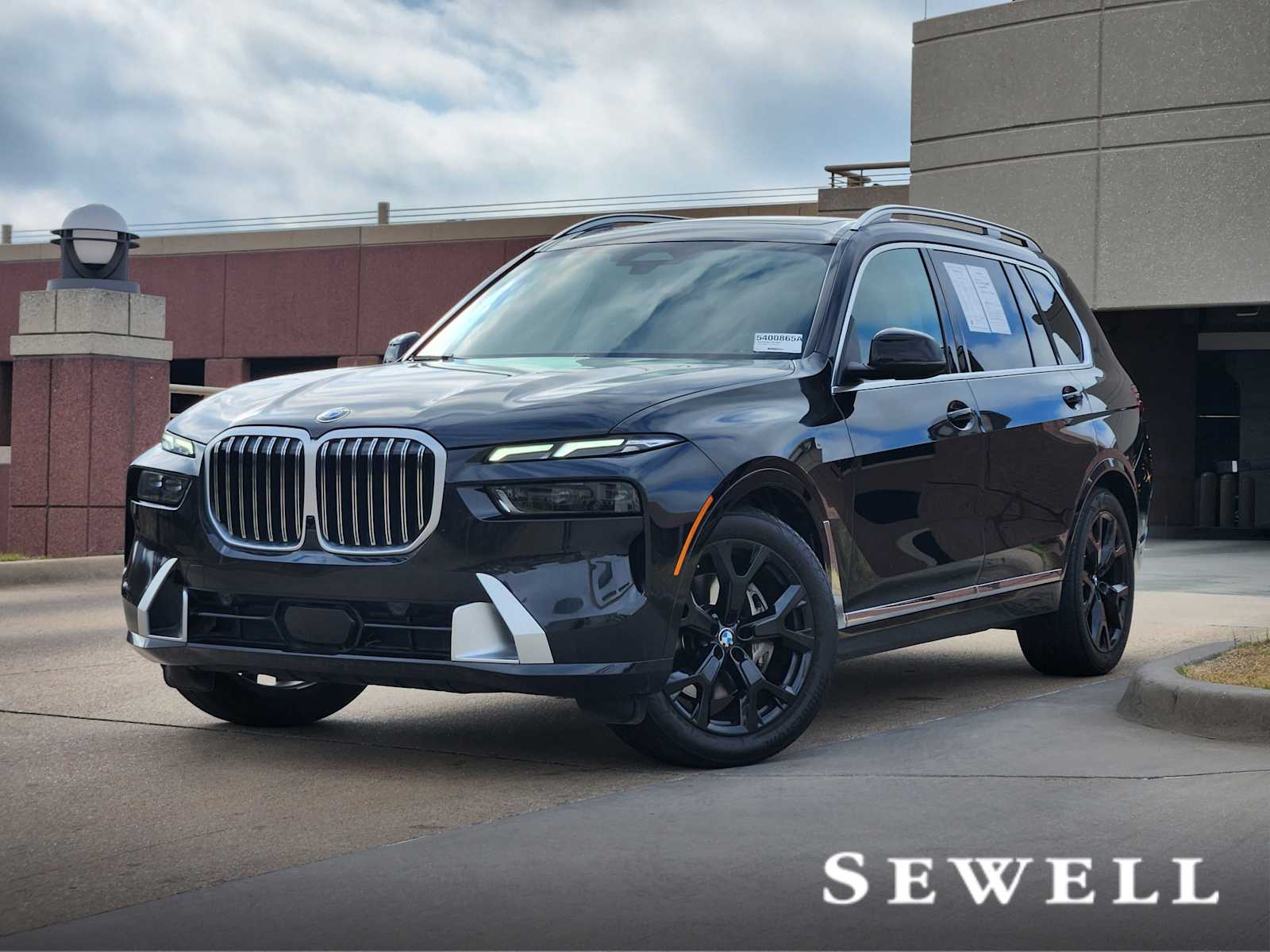2023 BMW X7 40i's photo