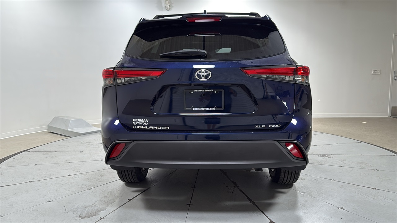 2020 Toyota Highlander XLE photo 4