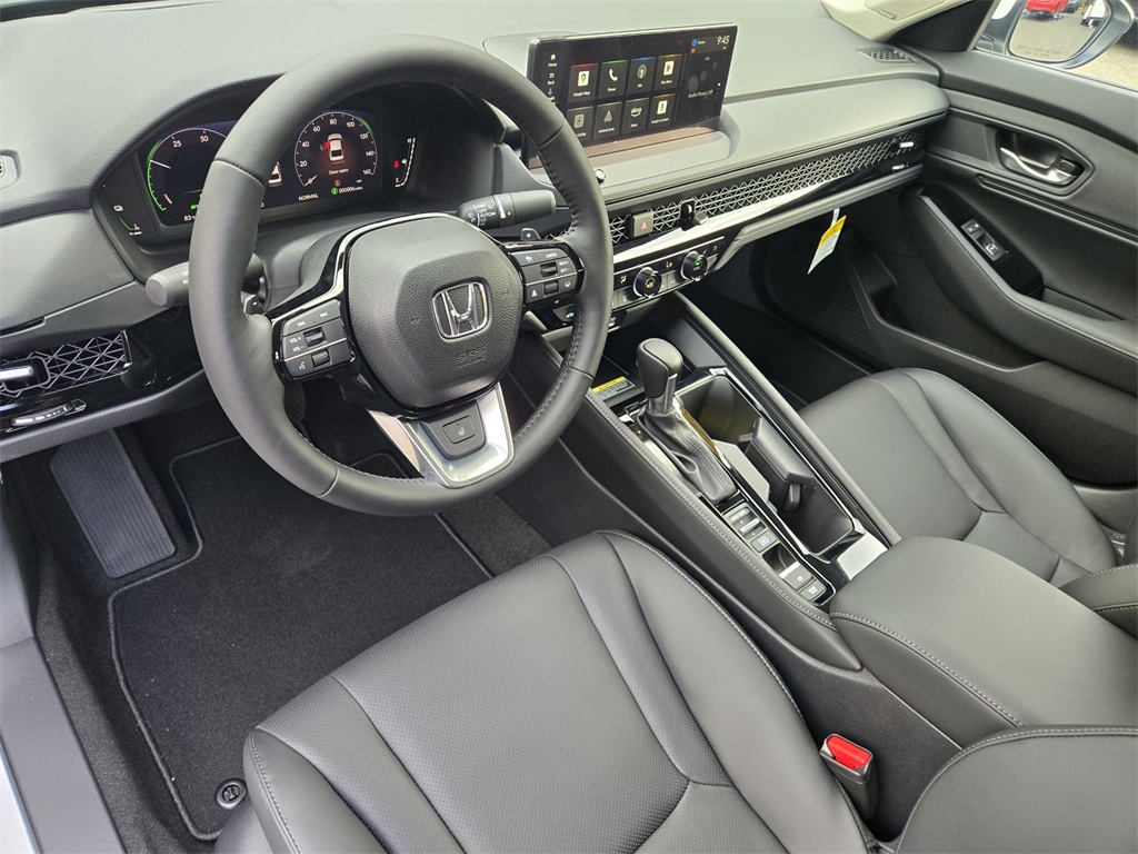 2025 Honda Accord Hybrid Touring photo 9