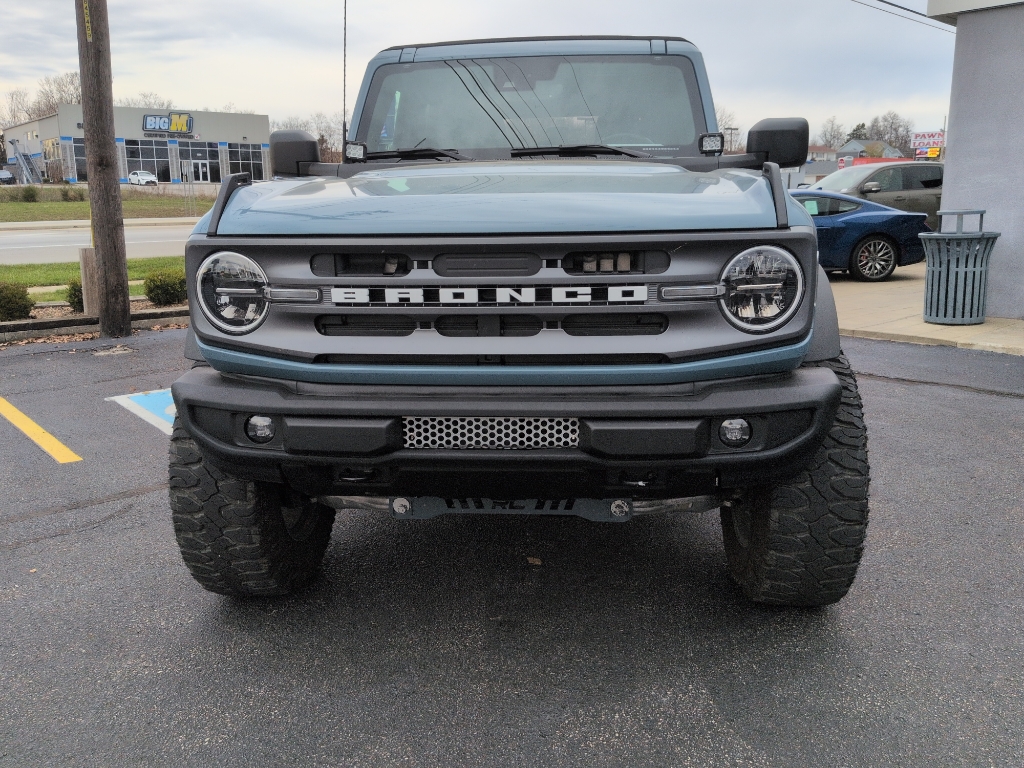 2021 Ford Bronco Base Big Bend Black Diamond Outer Banks photo 2