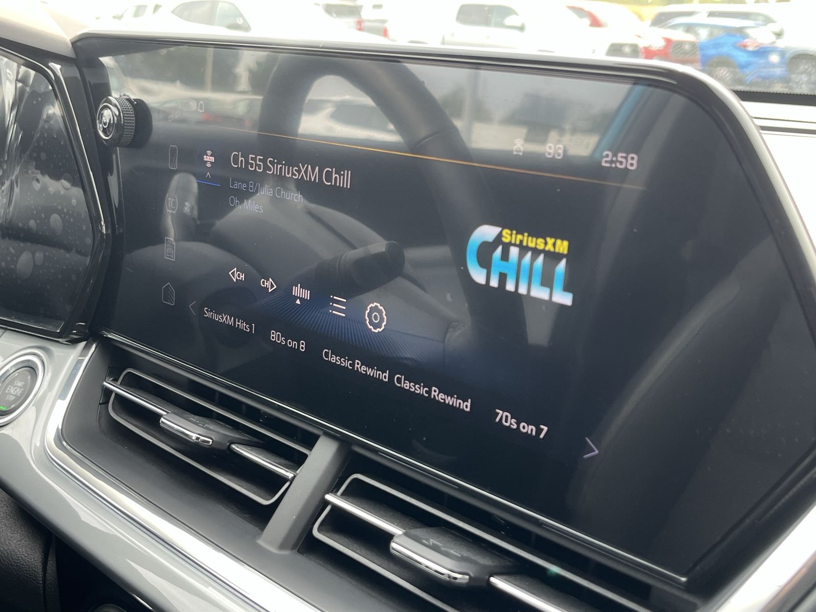 2025 Chevrolet Trax LT photo 5