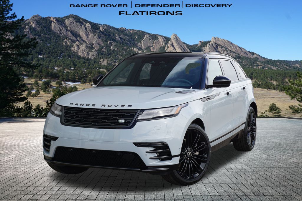 2026 Land Rover Range Rover Velar Dynamic SE's photo
