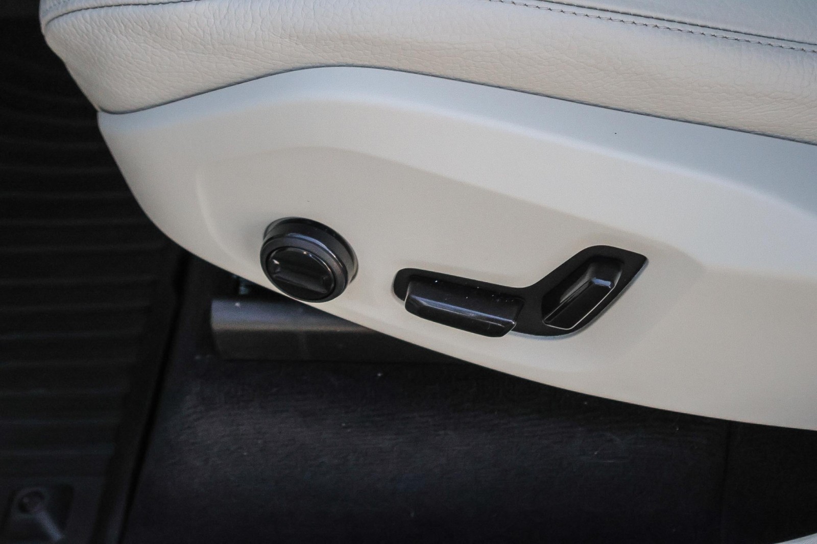 2024 Volvo XC90 Recharge Plus photo 22