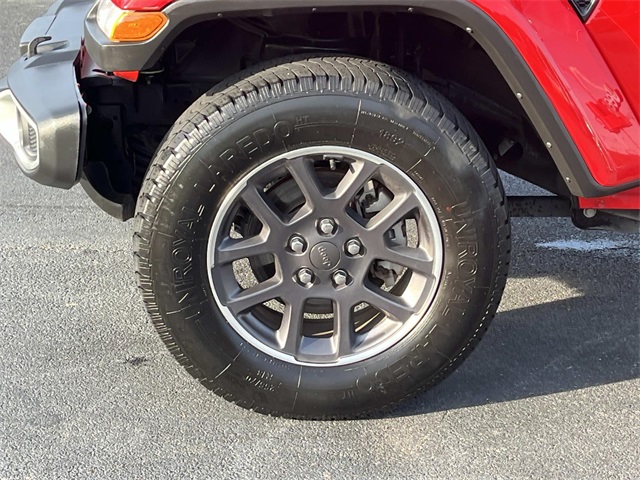 2023 Jeep Gladiator Overland photo 12