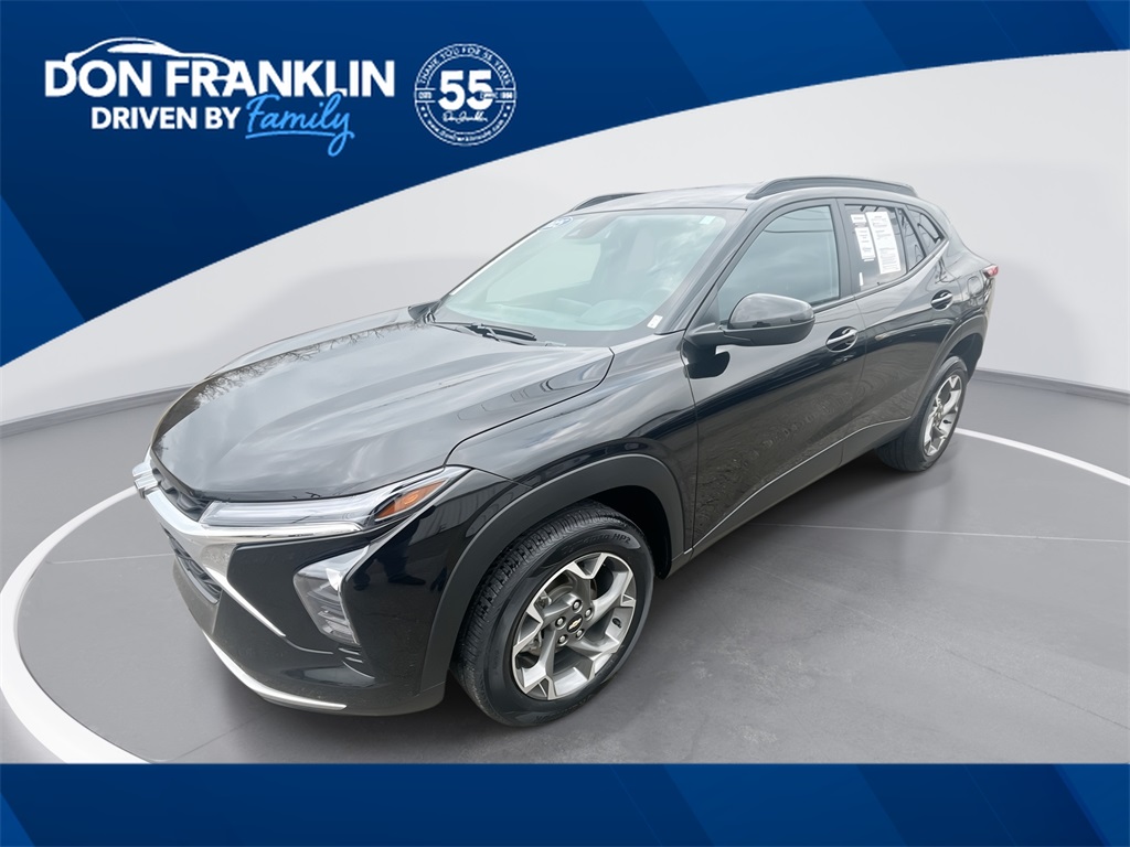 2025 Chevrolet Trax LT's photo