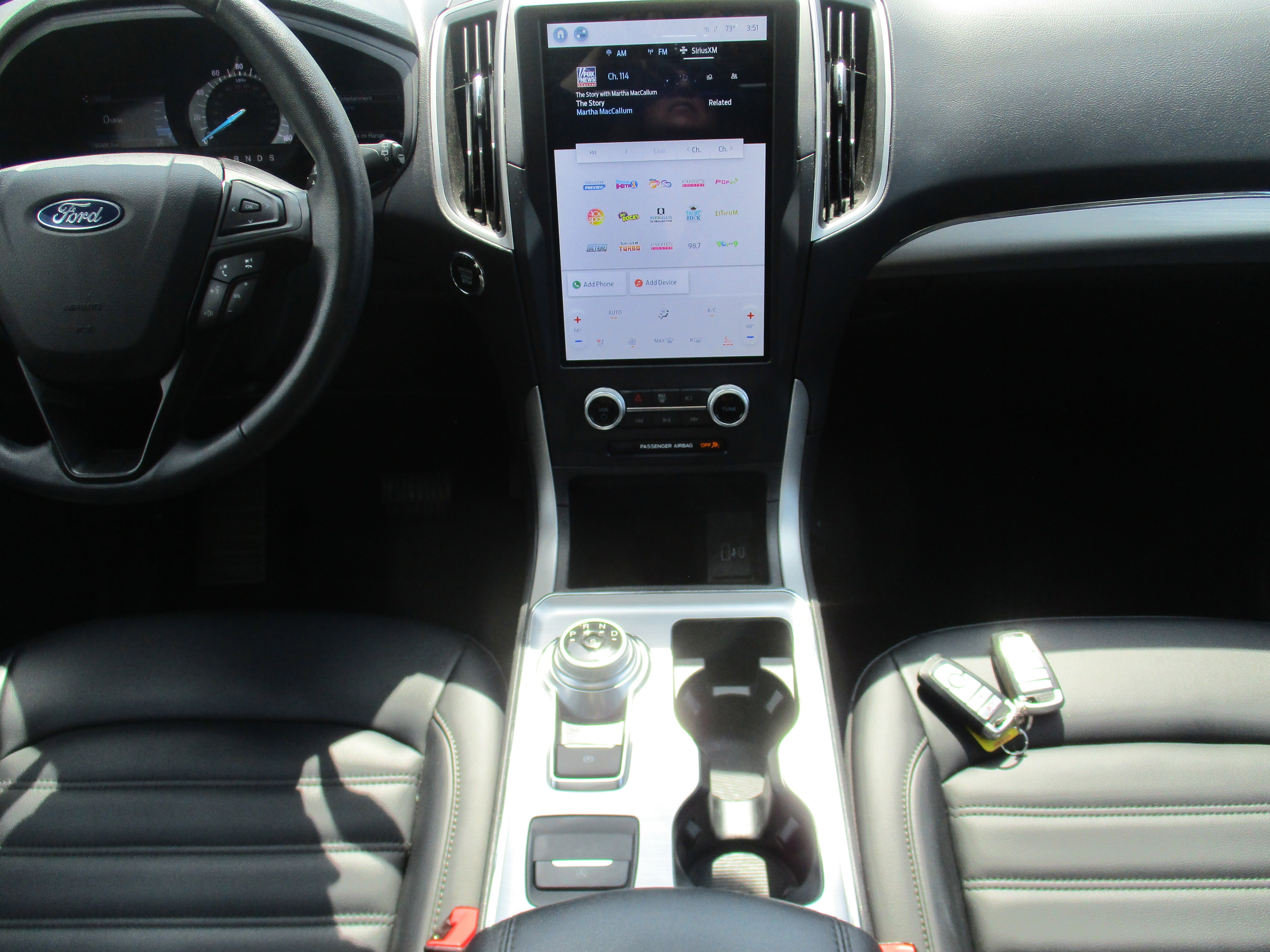 2022 Ford Edge SEL photo 32