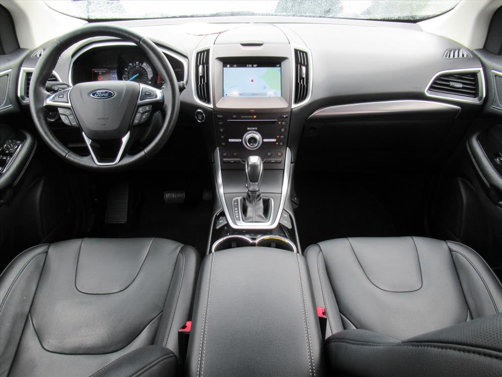 2017 Ford Edge Titanium photo 7