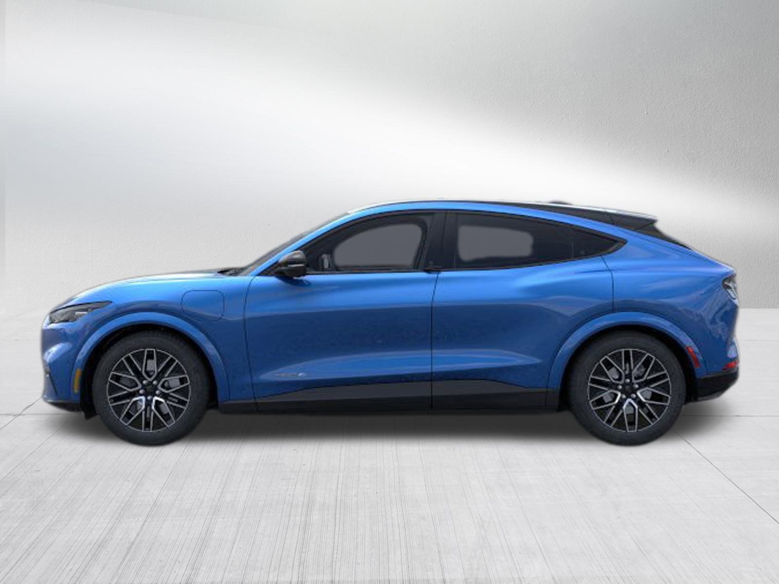 2025 Ford Mustang Mach-E Premium photo 3
